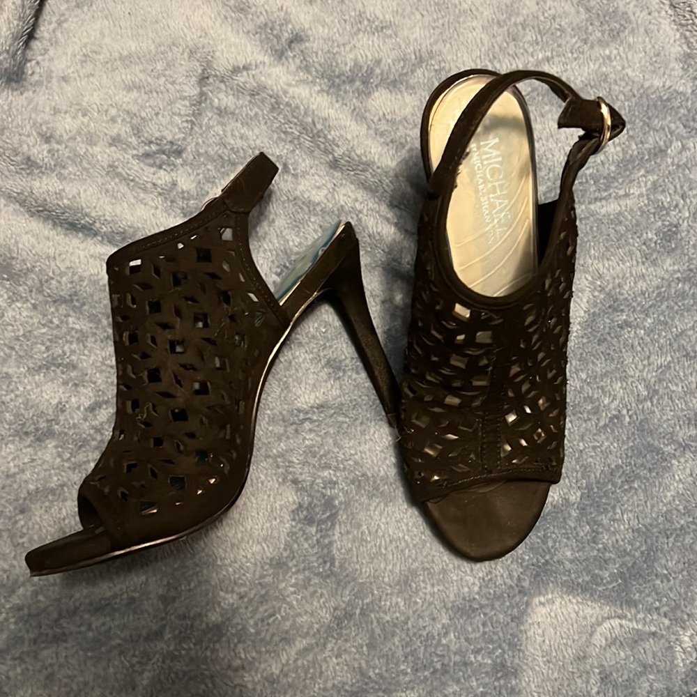 Womens cut out heels size 6.5 barely ever worn maybe worn 3xs